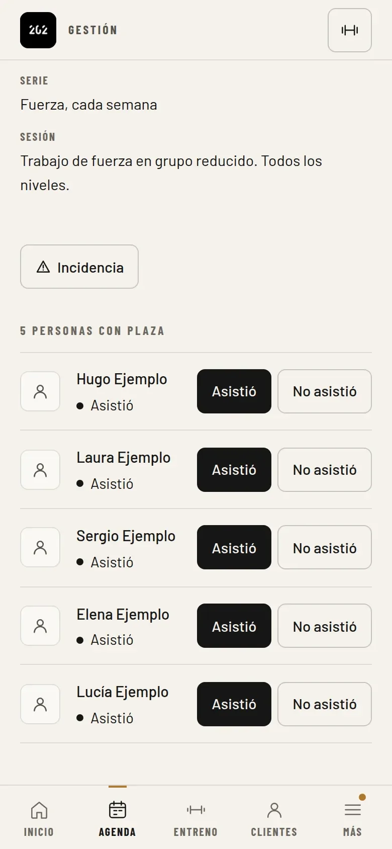 Un grupo reducido en el Panel 202, en el móvil: las cinco personas con plaza y los botones «Asistió» y «No asistió» para pasar lista.