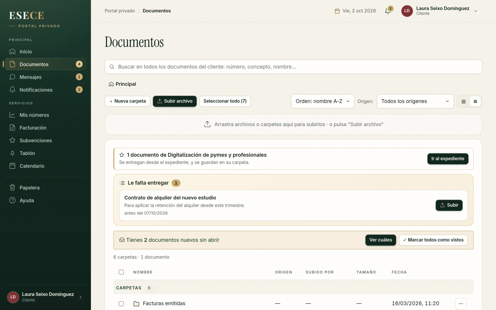 Los documentos de una clienta en el portal de ESECE: lo que le falta entregar, los documentos nuevos sin abrir y sus carpetas.